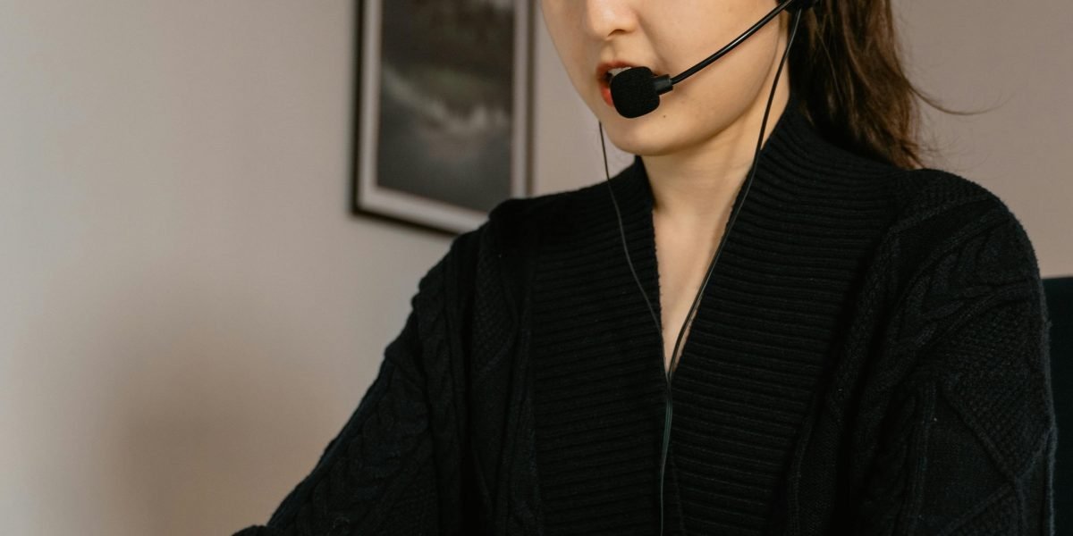 A person receiving helpful customer support, illustrating the importance of reliable assistance.