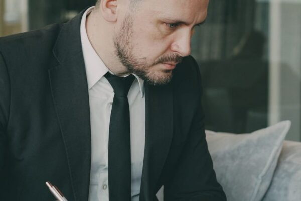 GoDaddy Hosting Cost: Avoid Hidden Fees and Renewal Surprises