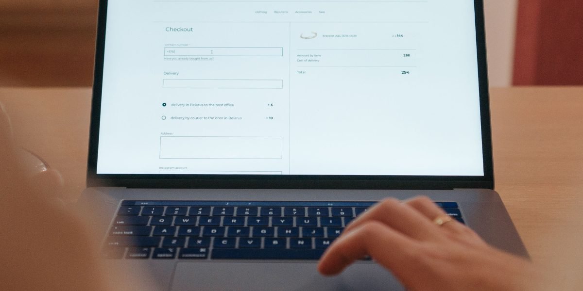 Web Address Explained: URL, Domain, Hosting, and DNS for Businesses