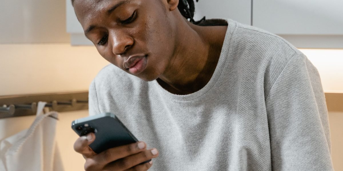 A person smoothly browsing content on a tablet, indicating a fast and responsive website experience.